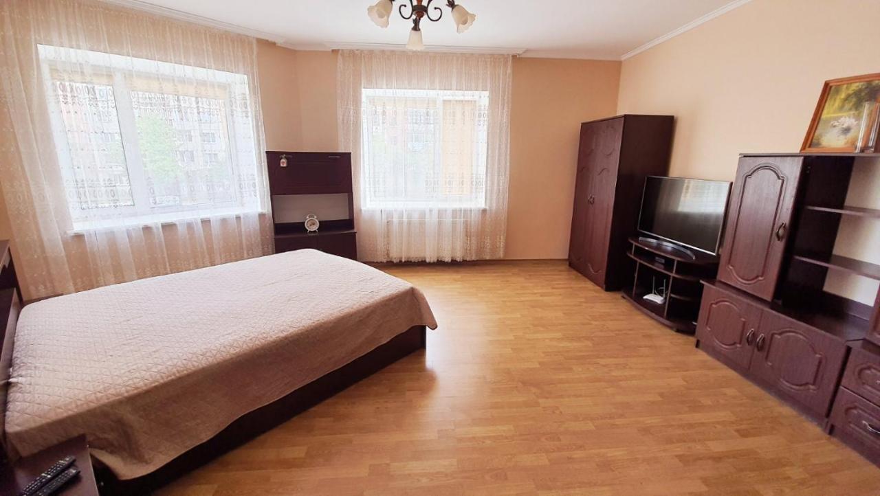 Best For 6 Lutsk Exterior photo